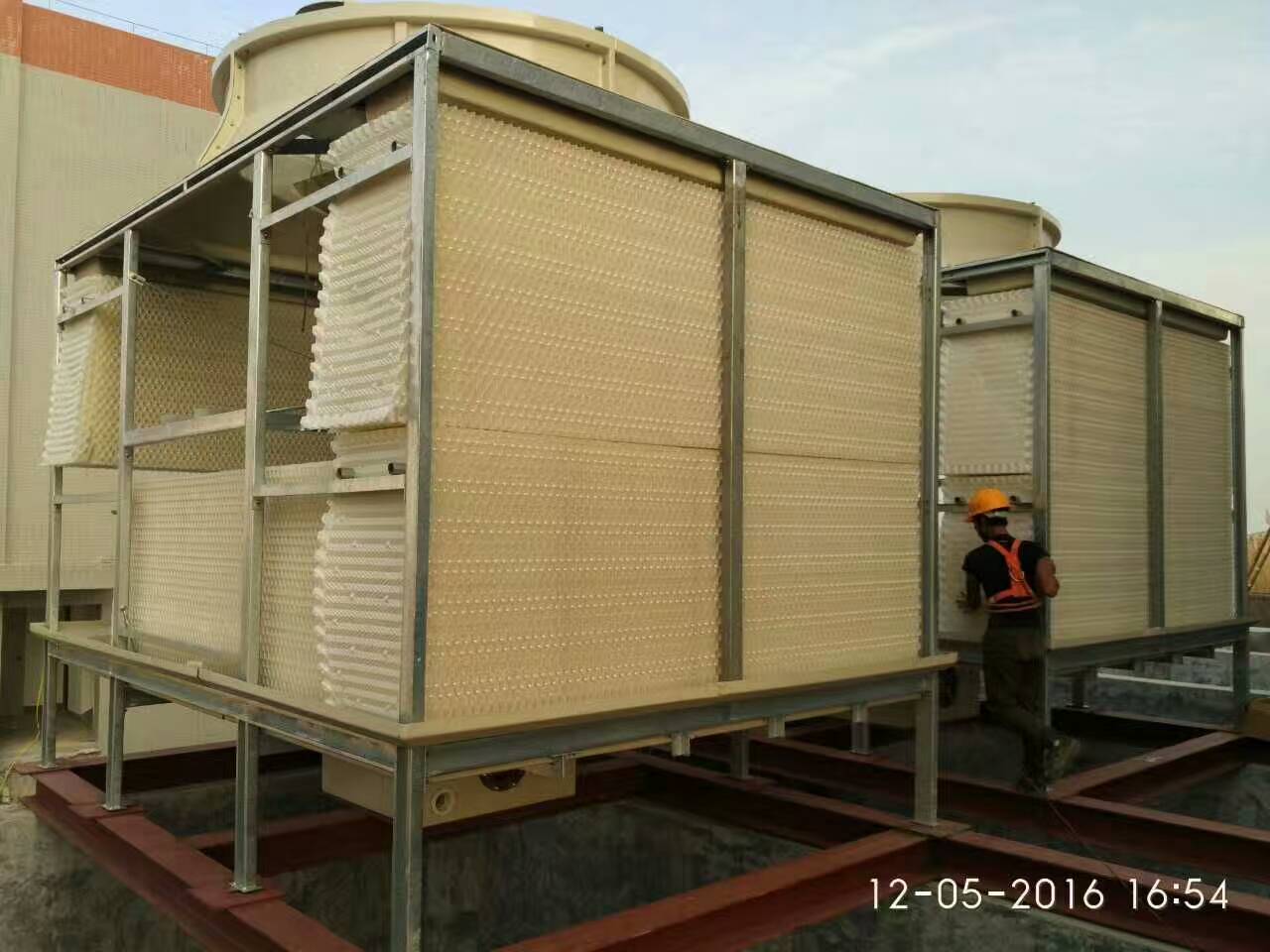 方形橫流冷卻塔安裝現場