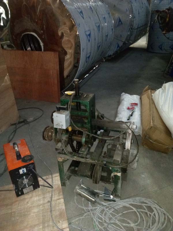 不銹鋼水箱生產現場