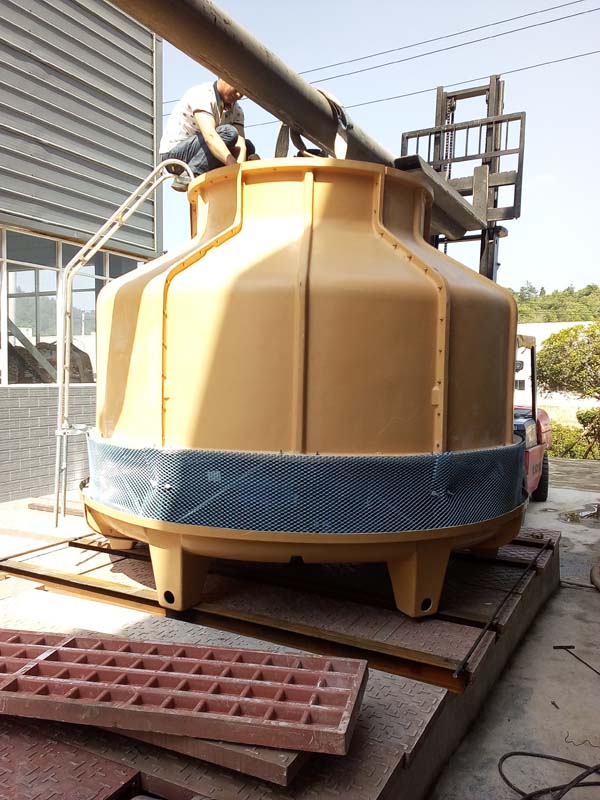 貴陽125T冷卻塔現場安裝圖