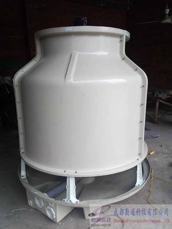 瀘州40T冷卻塔施工現場