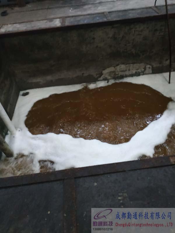 廣漢淬火液閉式冷卻塔循環系統安裝現場