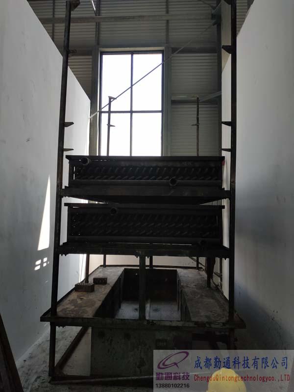 成都清白江汽車配件廠閉式冷卻塔搬遷安裝現場