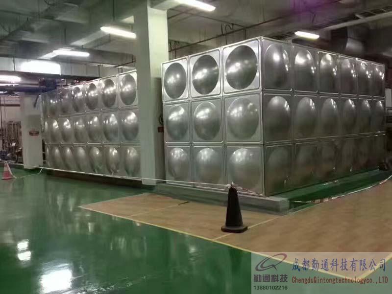 巴中80立方，20立方不銹鋼水箱安裝現場,訂購單位：成都建工集團