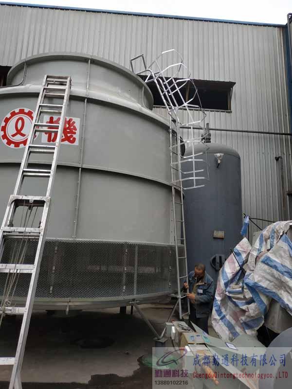 四川成都新都航發公司良機冷卻塔爬梯加固現場