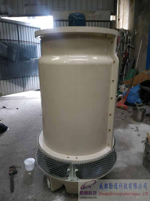 成都新都區斑竹園10T冷卻塔配套注塑機