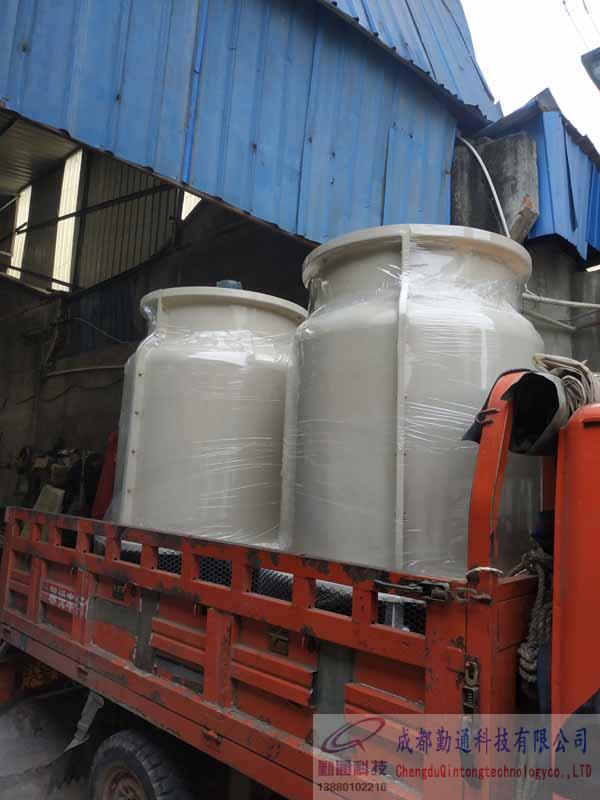 四川樂山犍為LH-20T圓形冷卻塔兩臺物流發貨