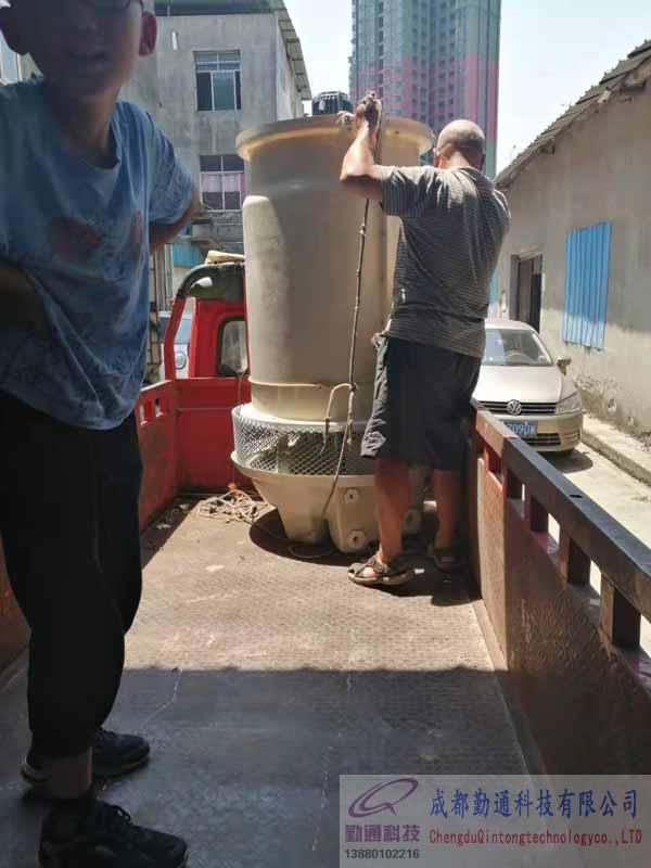 雅安液壓打包機冷卻水循環10T冷卻塔物流發貨