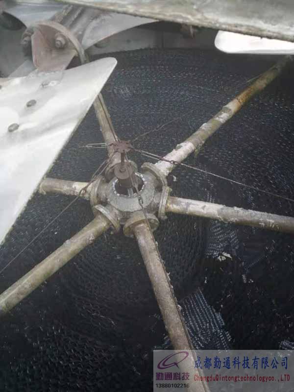 四川成都高新西區200T冷卻塔部水系統維修