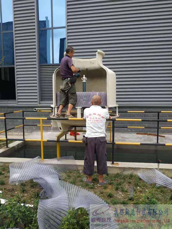 四川成都新都鑄造水冷卻循環系統50T開式冷卻塔安裝現場